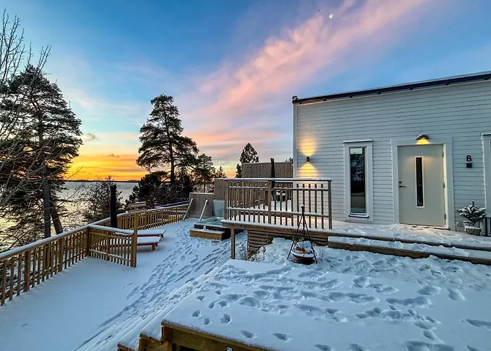 Relaxing Lake Oasis With Jacuzzi - Amazing View & Private Pier